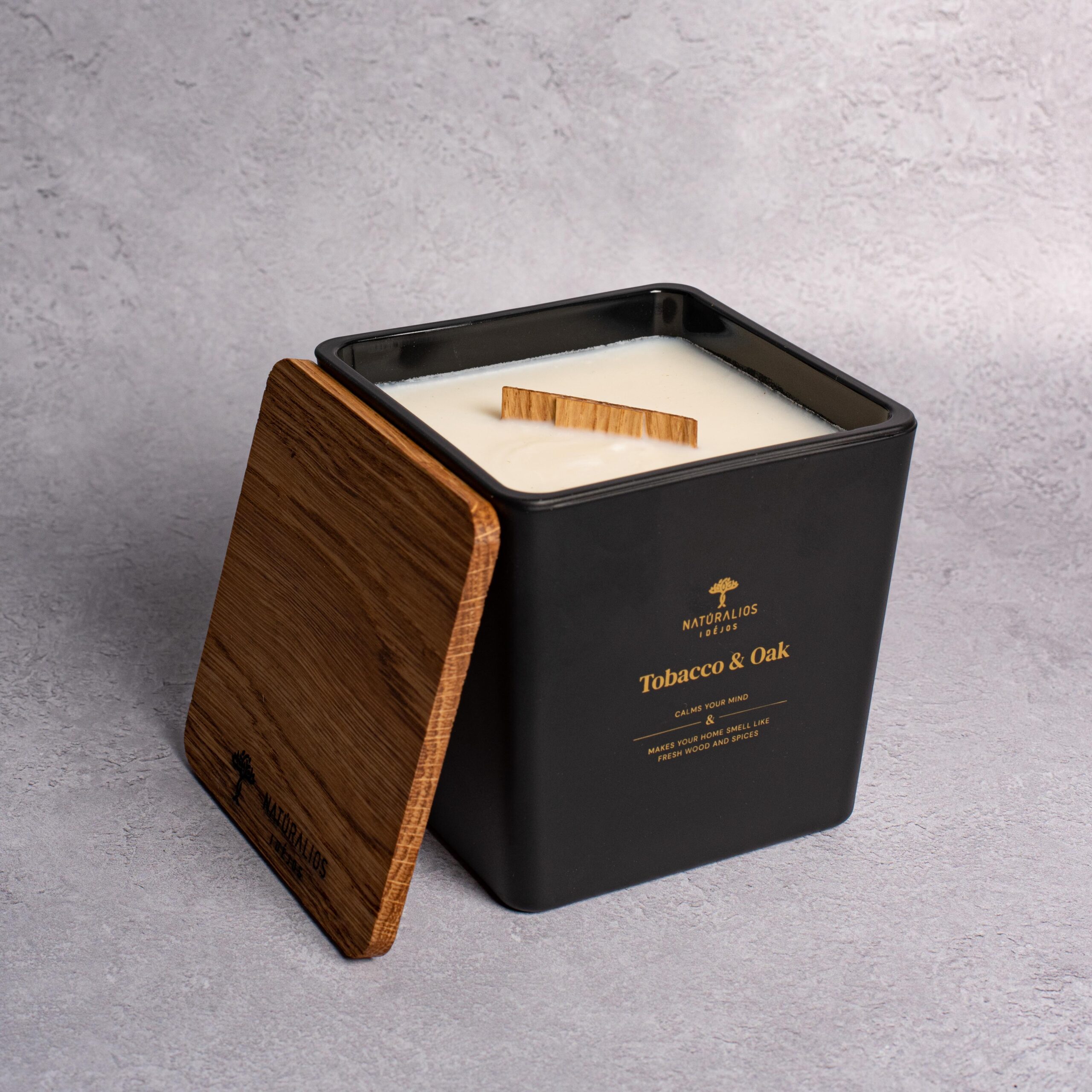 Φυσικό κερί σόγιας με ξύλινο φυτίλι tobbaco oak (black) 450gr